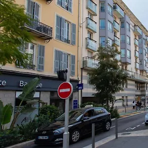  Appartement L18 Parking Terrace Ac 10mins Walk To Beaches